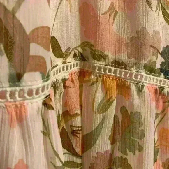 Lost + Wander Maxi Floral Flowy Dress size Medium - Picture 7 of 7